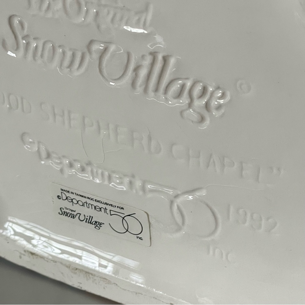 "Good Shepherd Chapel" Original Snow Village by Dept. 56 - Picture 10 of 16